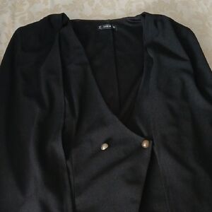 SHEIN Elegant Black Cape with Metallic Accents Jacket And Pants